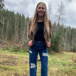 Meet your Posher, Casey ann